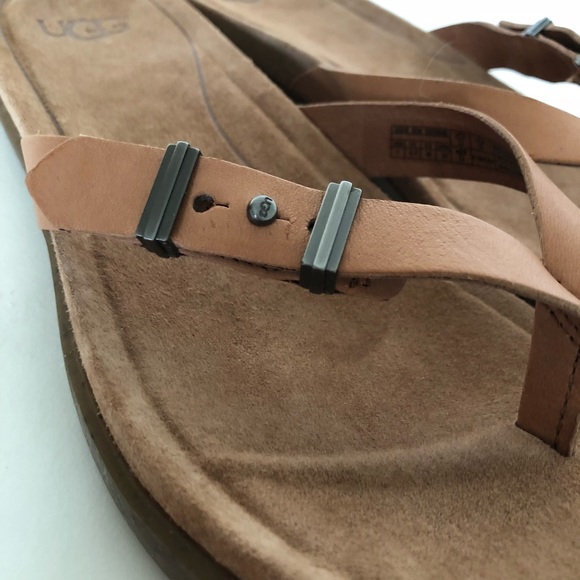 Ugg Sandals - Picture 4 of 4